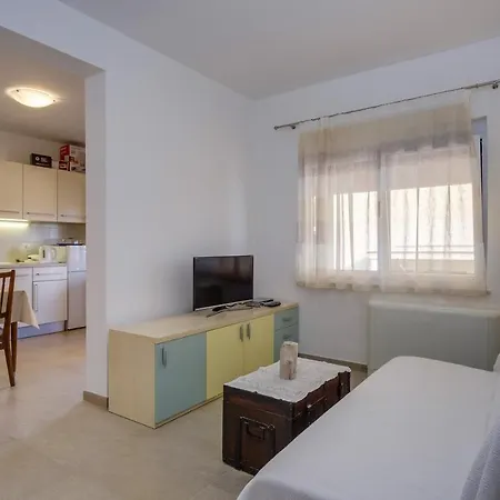 Deluxe House Josipa 4*
