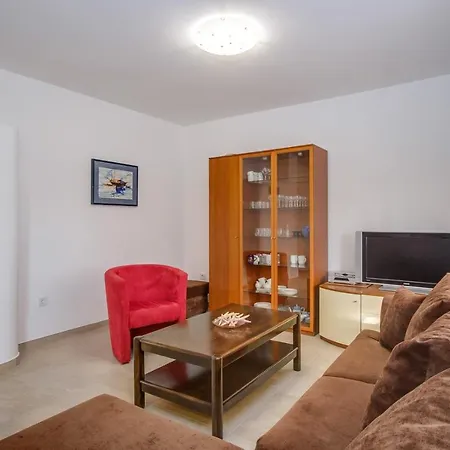 Deluxe House Josipa 4* Мали-Лошинь