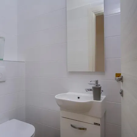 Deluxe House Josipa 4*